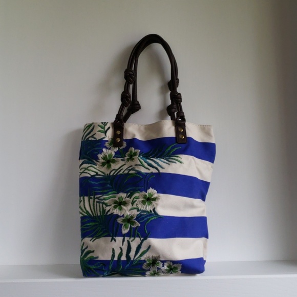 Juicy Couture Handbags - JUICY tote